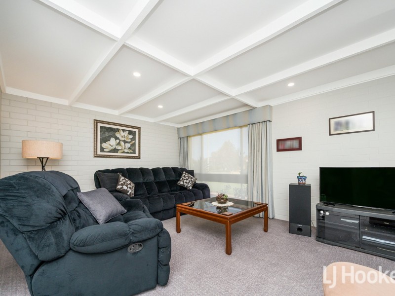 20 Currawong Way, Thornlie WA 6108