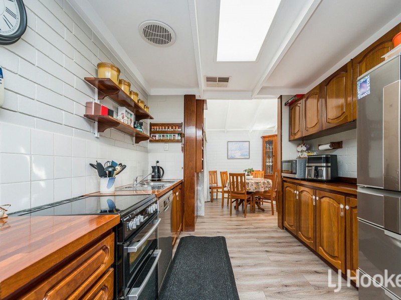 20 Currawong Way, Thornlie WA 6108