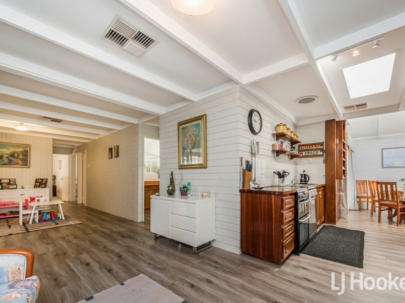 20 Currawong Way, Thornlie WA 6108