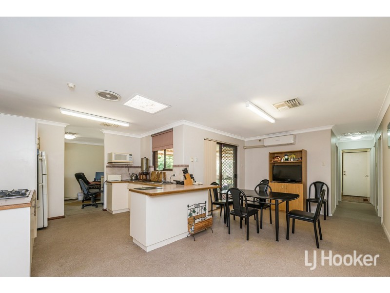 7 Exon Court, Camillo WA 6111
