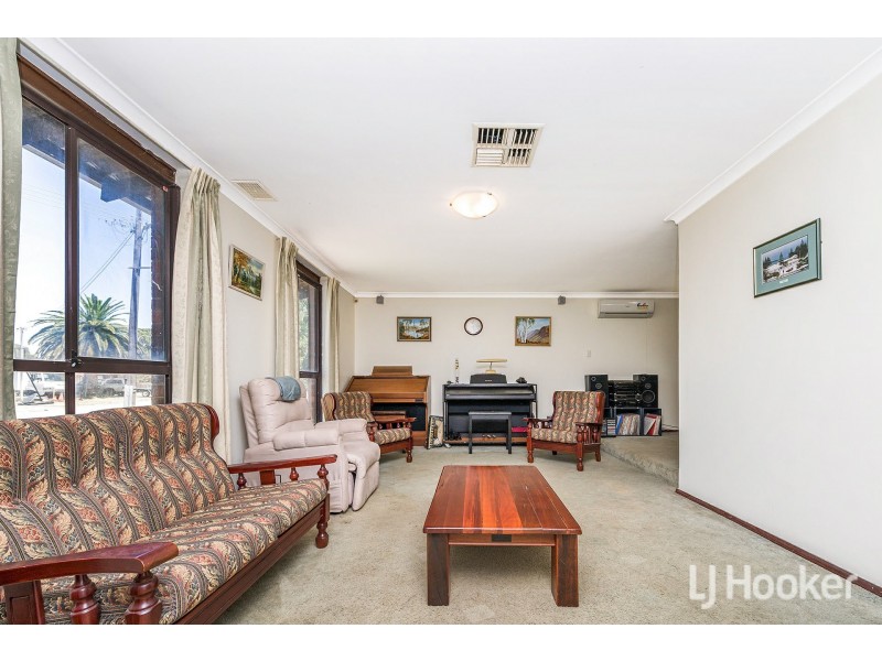 7 Exon Court, Camillo WA 6111