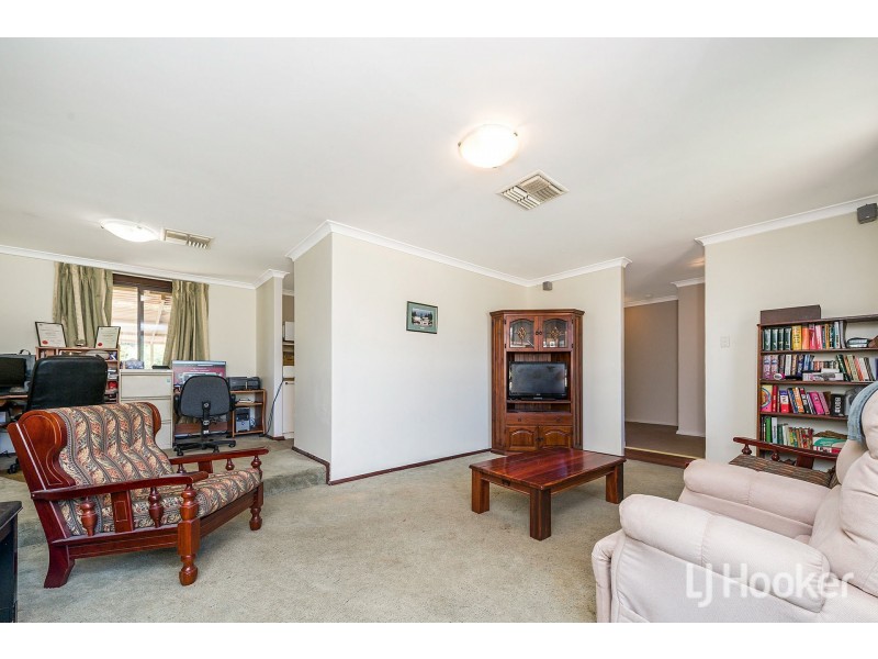 7 Exon Court, Camillo WA 6111