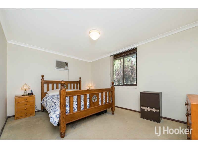 7 Exon Court, Camillo WA 6111