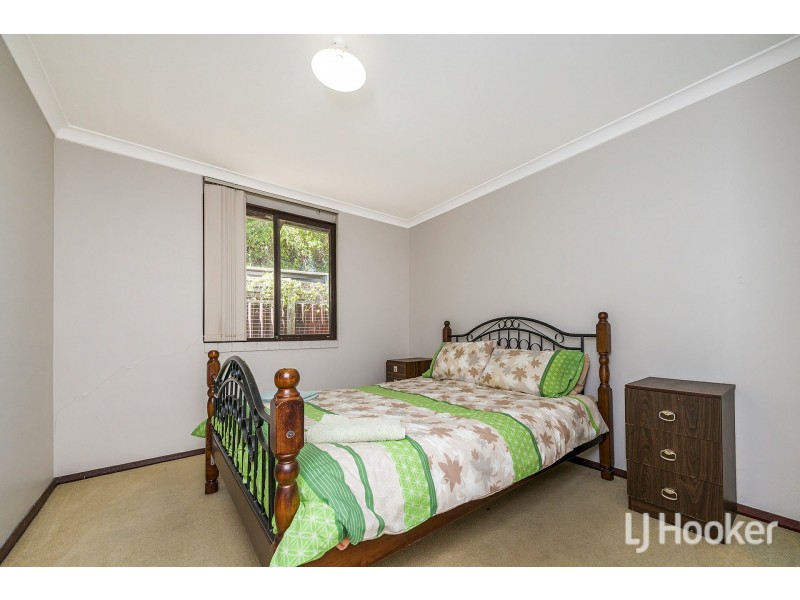 7 Exon Court, Camillo WA 6111