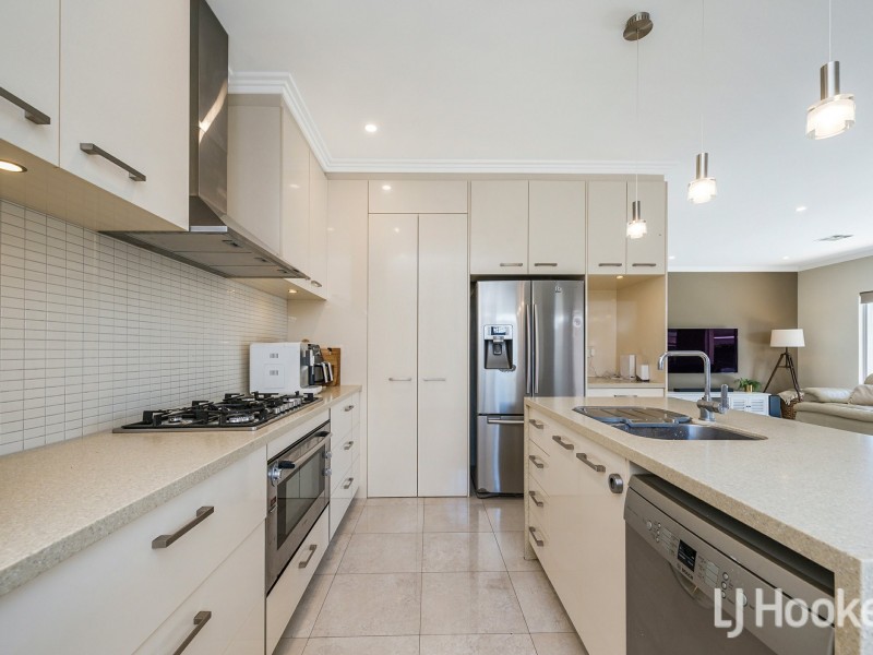 37 Drysdale Gardens, Wandi WA 6167
