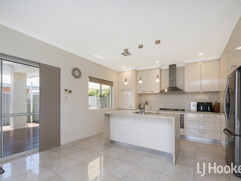 37 Drysdale Gardens, Wandi WA 6167