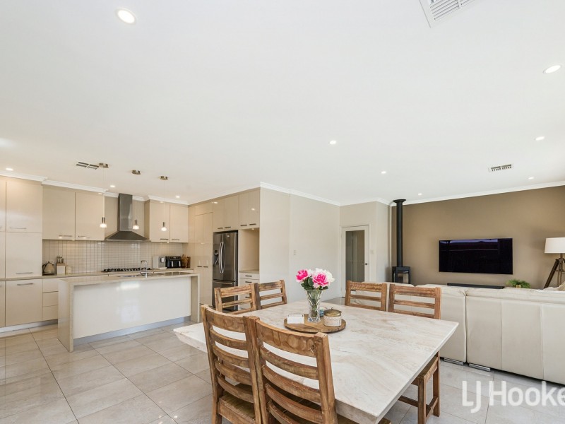 37 Drysdale Gardens, Wandi WA 6167