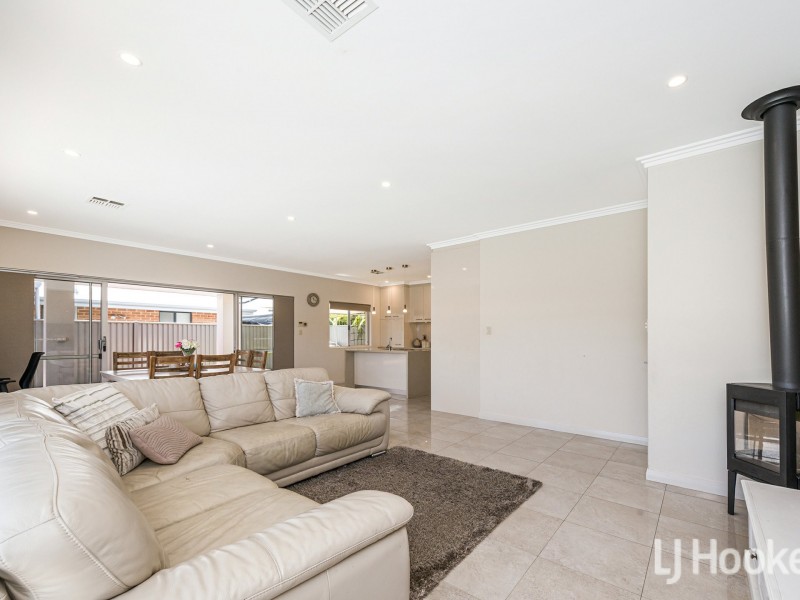 37 Drysdale Gardens, Wandi WA 6167