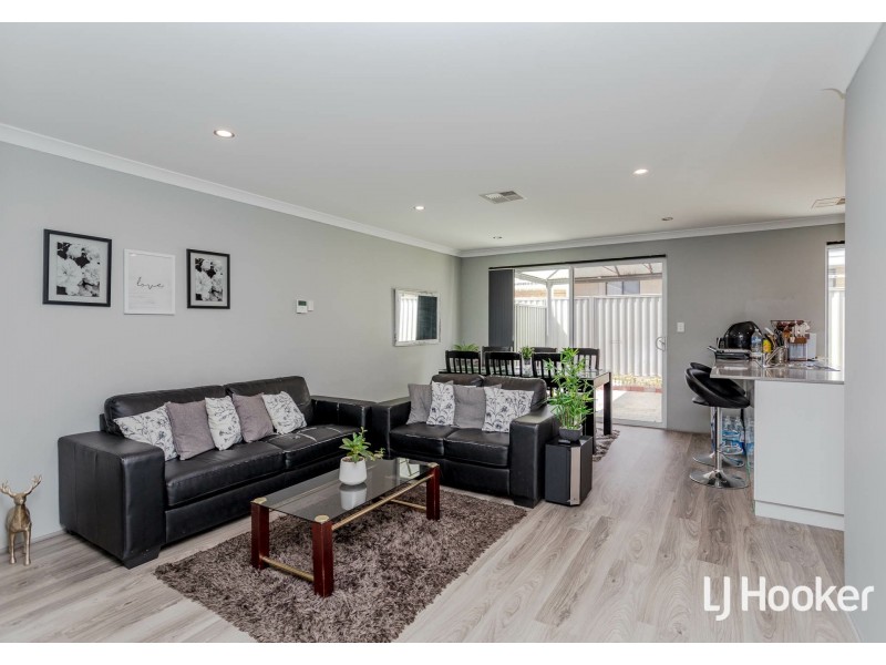 35 Fringed Way, Piara Waters WA 6112