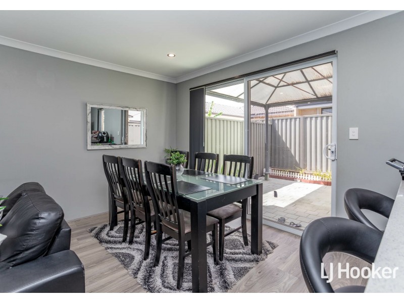 35 Fringed Way, Piara Waters WA 6112