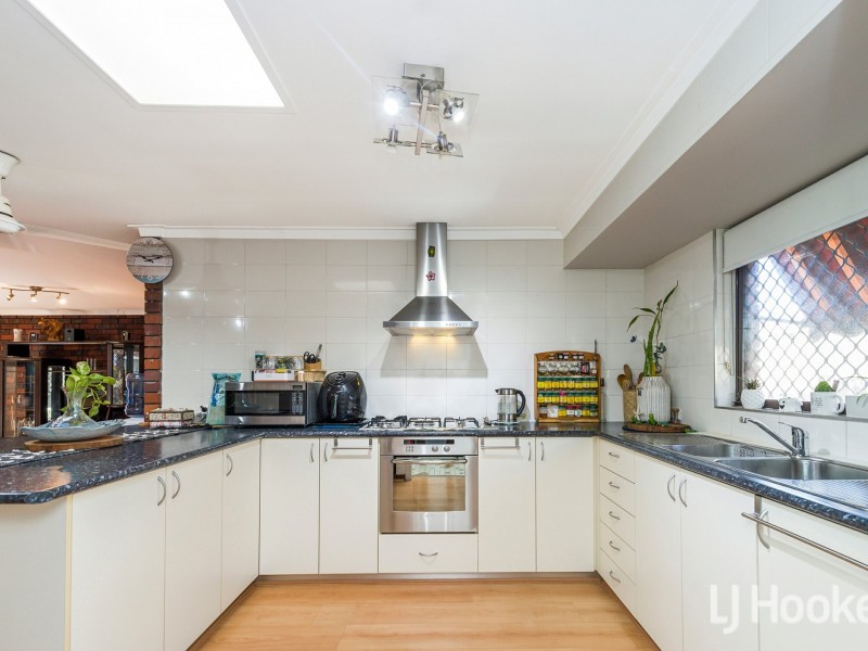 19 Merino Court, Thornlie WA 6108