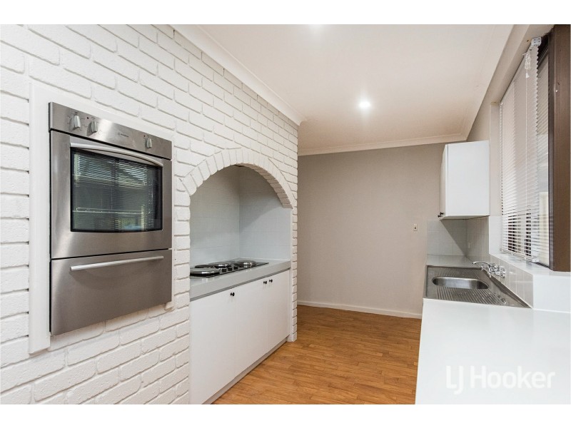 18 Camden Court, Thornlie WA 6108