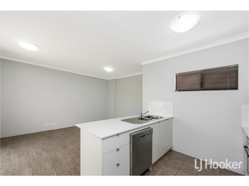 10/18 Gowrie Approach, Canning Vale WA 6155