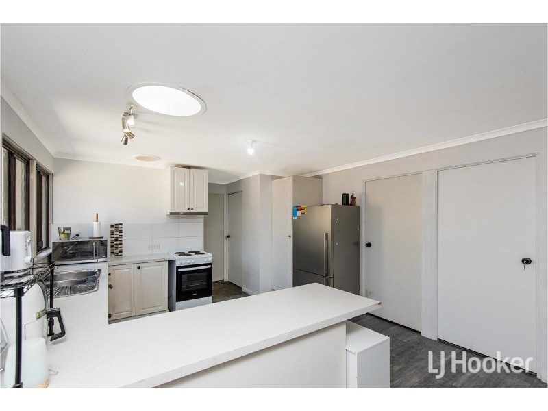 11 Ironcap Place, Armadale WA 6112