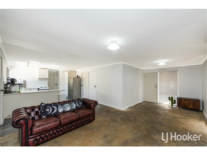 11 Ironcap Place, Armadale WA 6112