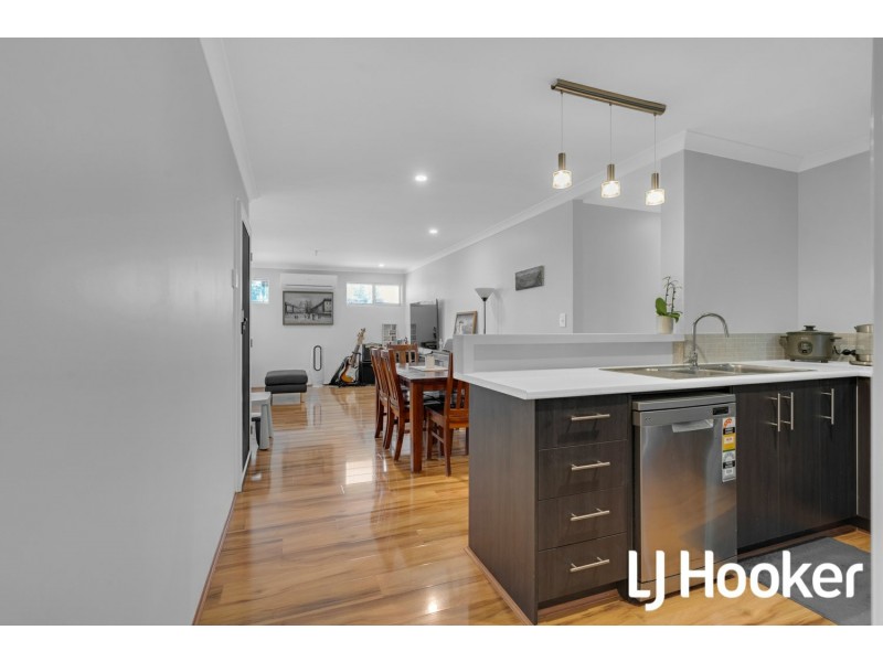 72 Dotterel Way, East Cannington WA 6107