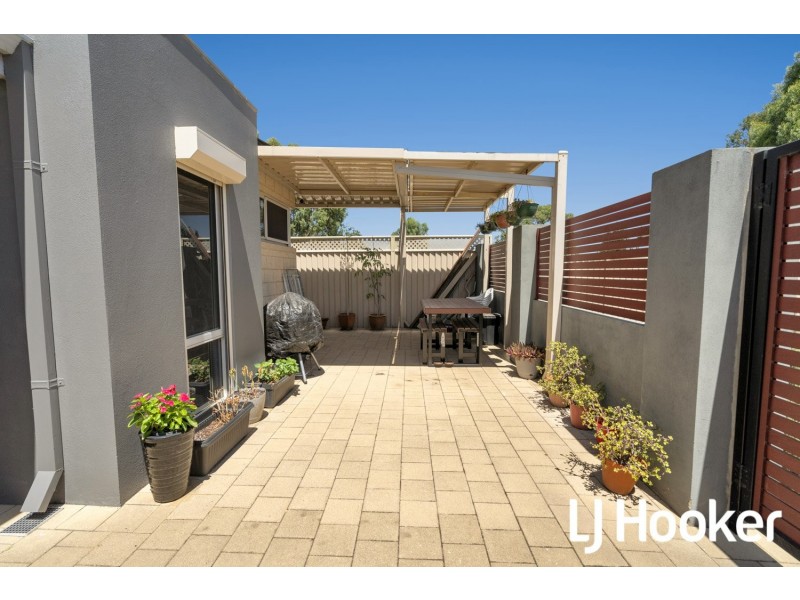 72 Dotterel Way, East Cannington WA 6107
