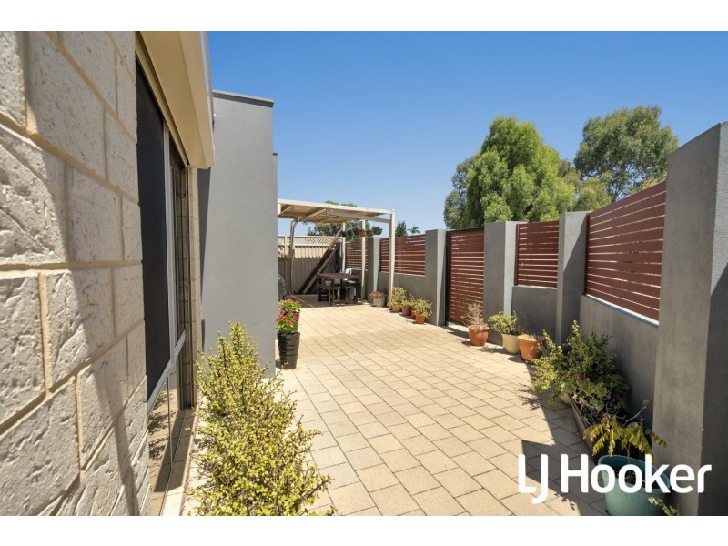 72 Dotterel Way, East Cannington WA 6107
