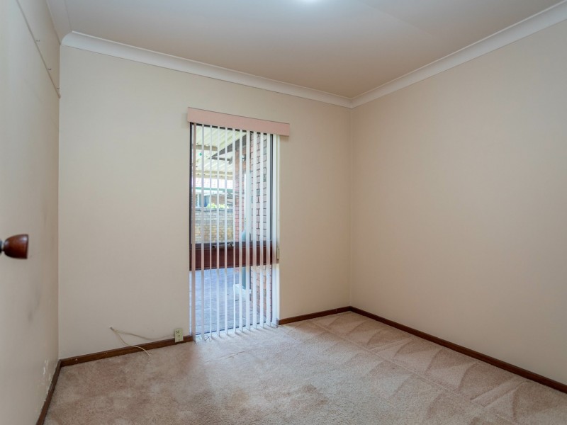 98 Regency Drive, Thornlie WA 6108