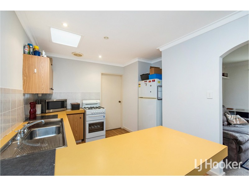 10/99 Seventh Road, Armadale WA 6112