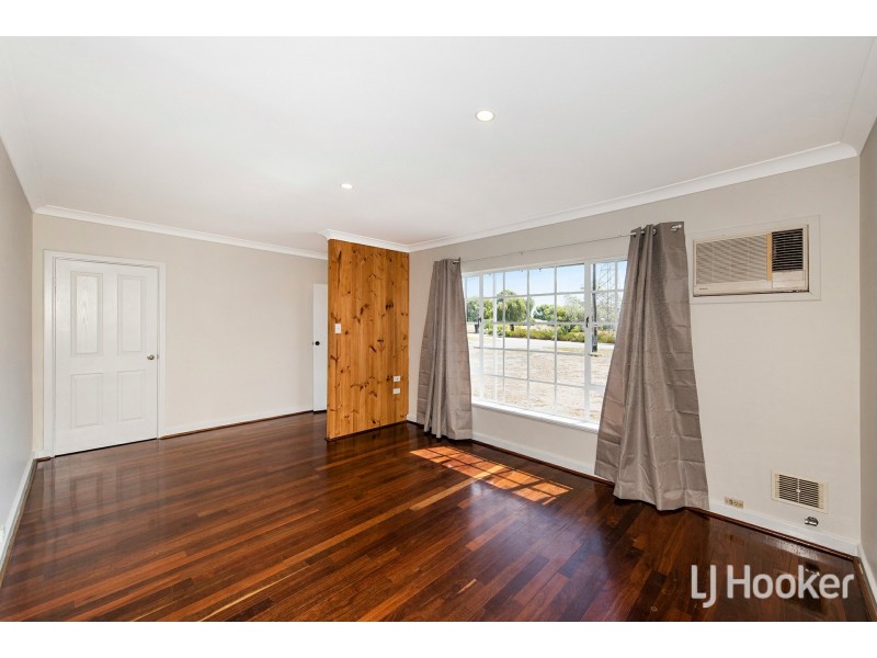 9 Kinlock Avenue, Ferndale WA 6148