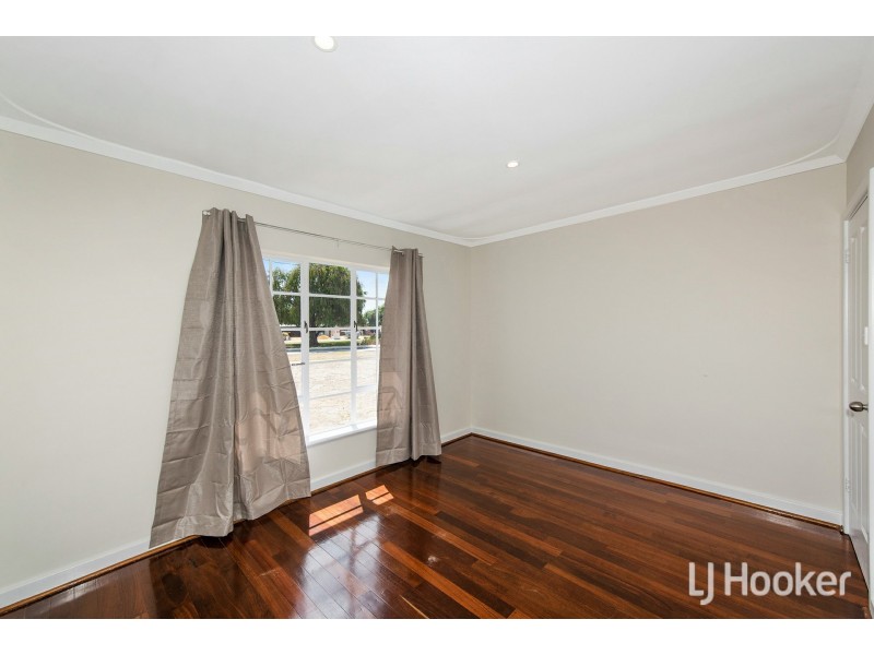 9 Kinlock Avenue, Ferndale WA 6148