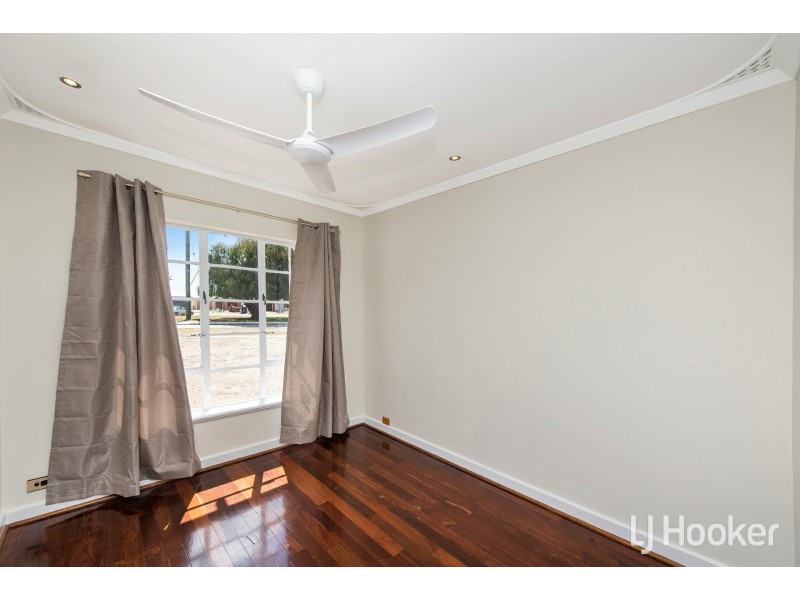 9 Kinlock Avenue, Ferndale WA 6148