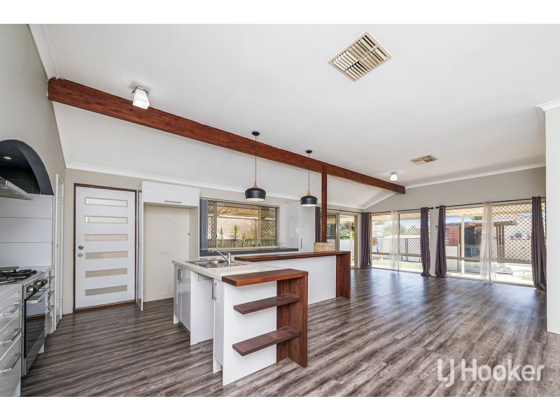 26 Bullfinch Street, Huntingdale WA 6110