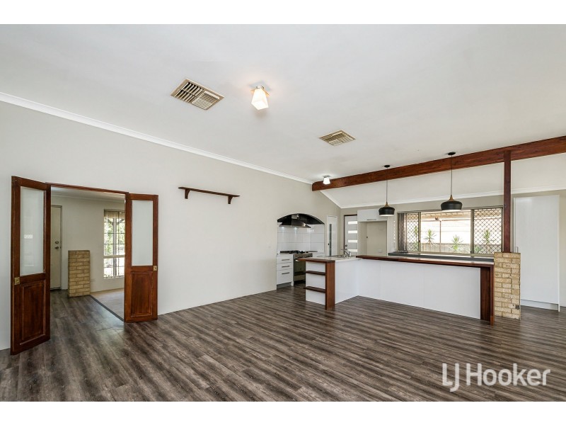 26 Bullfinch Street, Huntingdale WA 6110