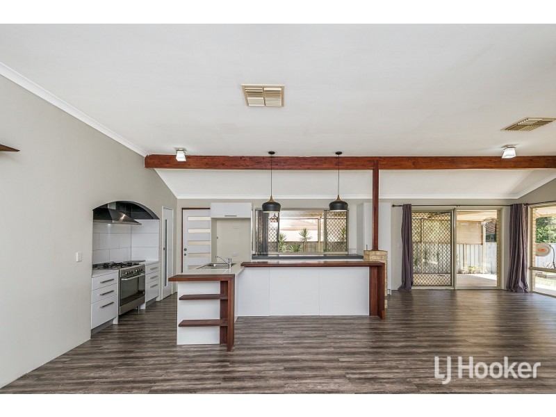 26 Bullfinch Street, Huntingdale WA 6110