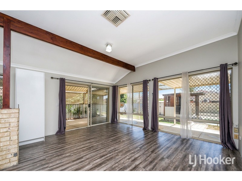 26 Bullfinch Street, Huntingdale WA 6110