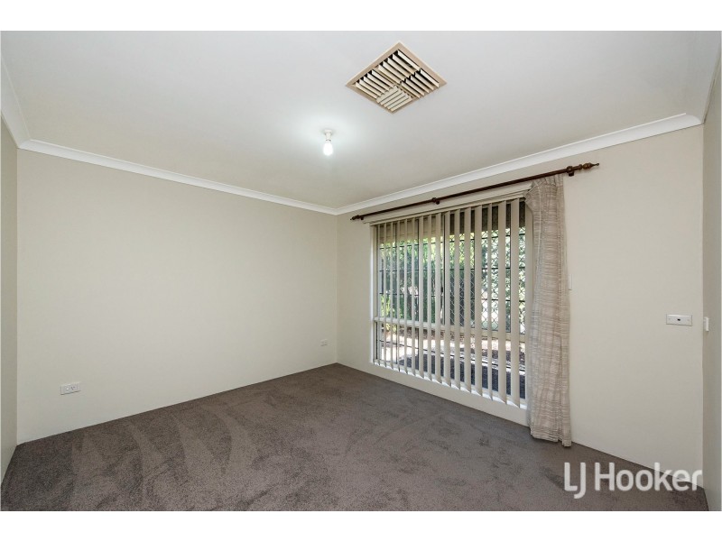 26 Bullfinch Street, Huntingdale WA 6110