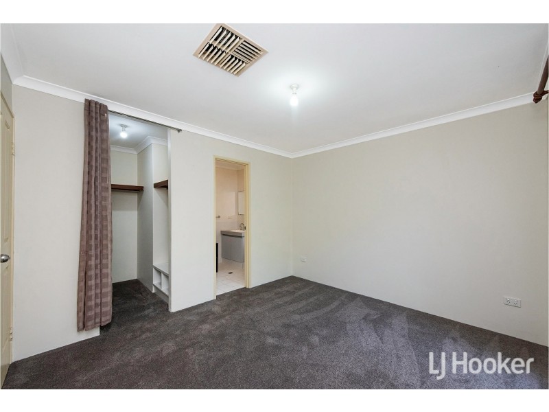 26 Bullfinch Street, Huntingdale WA 6110