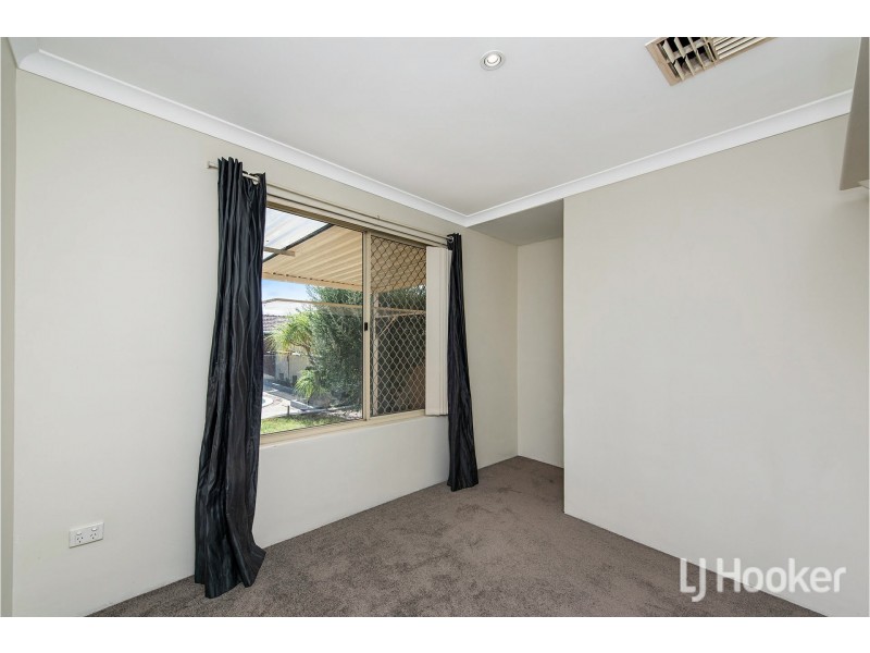 26 Bullfinch Street, Huntingdale WA 6110