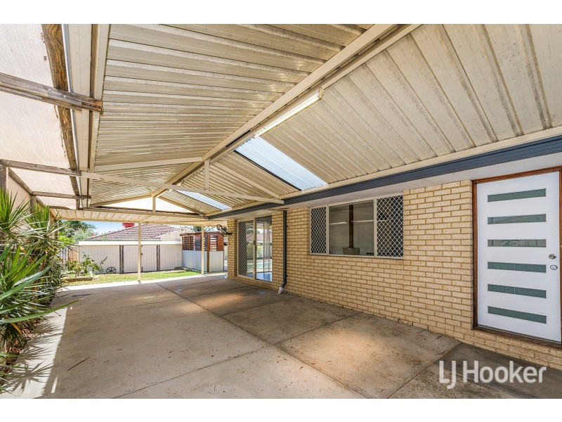 26 Bullfinch Street, Huntingdale WA 6110
