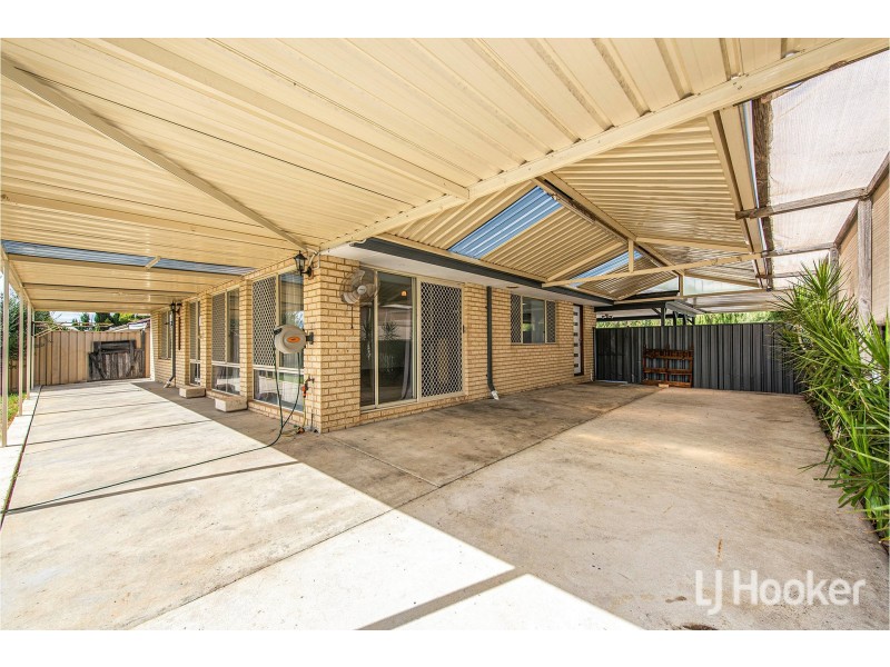 26 Bullfinch Street, Huntingdale WA 6110