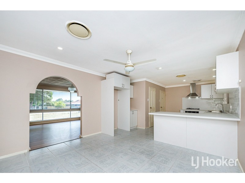 12 Shelburn Road, Thornlie WA 6108