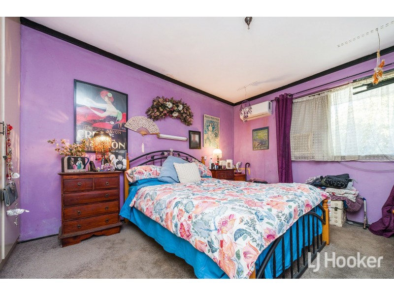 24 Biddenden Street, Thornlie WA 6108