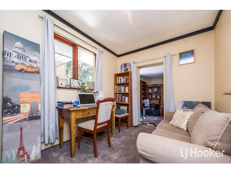 24 Biddenden Street, Thornlie WA 6108