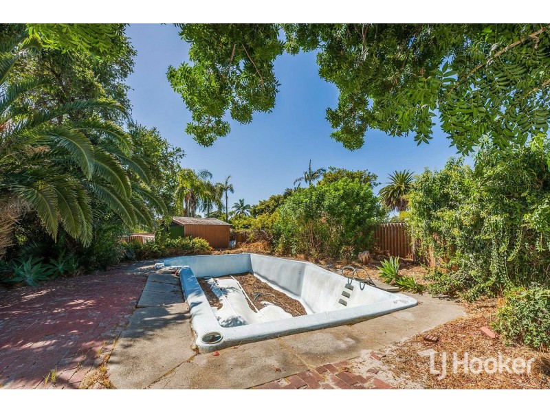 24 Biddenden Street, Thornlie WA 6108