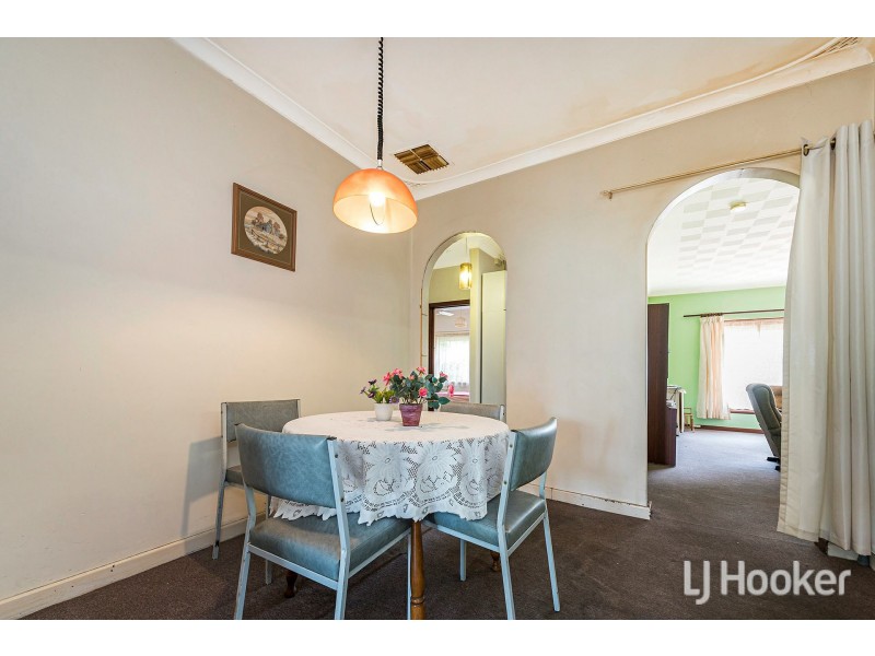 83 Thornlie Avenue, Thornlie WA 6108