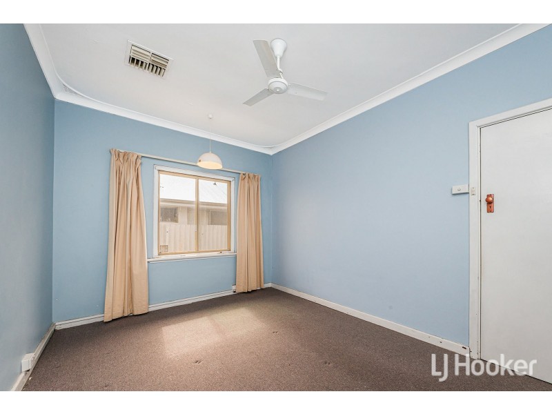 83 Thornlie Avenue, Thornlie WA 6108