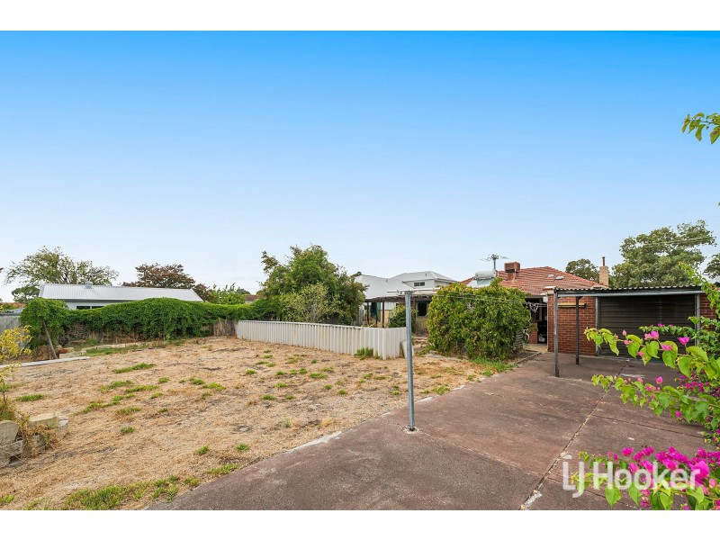 83 Thornlie Avenue, Thornlie WA 6108