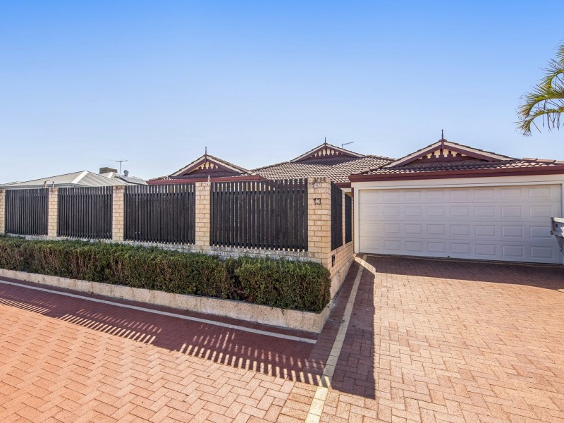 13 Autumn Crescent, Thornlie WA 6108