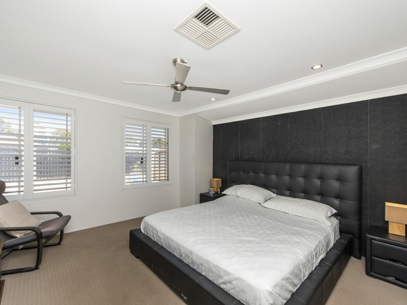 13 Autumn Crescent, Thornlie WA 6108