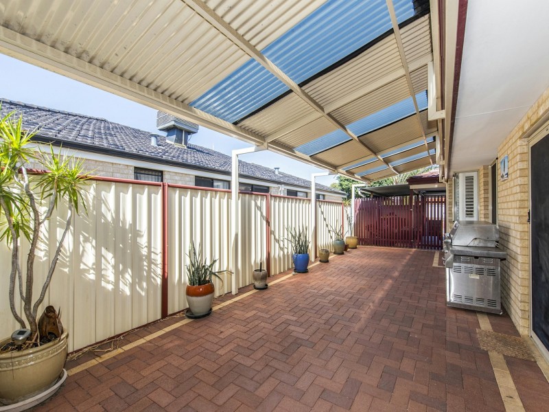 13 Autumn Crescent, Thornlie WA 6108