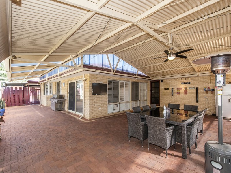 13 Autumn Crescent, Thornlie WA 6108