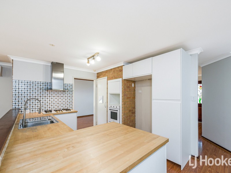 25 Challenger Drive, Thornlie WA 6108