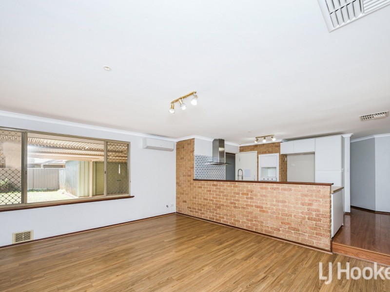 25 Challenger Drive, Thornlie WA 6108