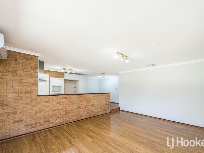 25 Challenger Drive, Thornlie WA 6108